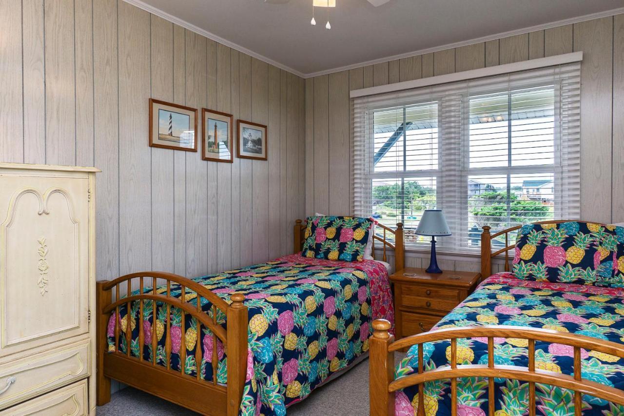 Surfsong By Oak Island Accommodations Exterior photo